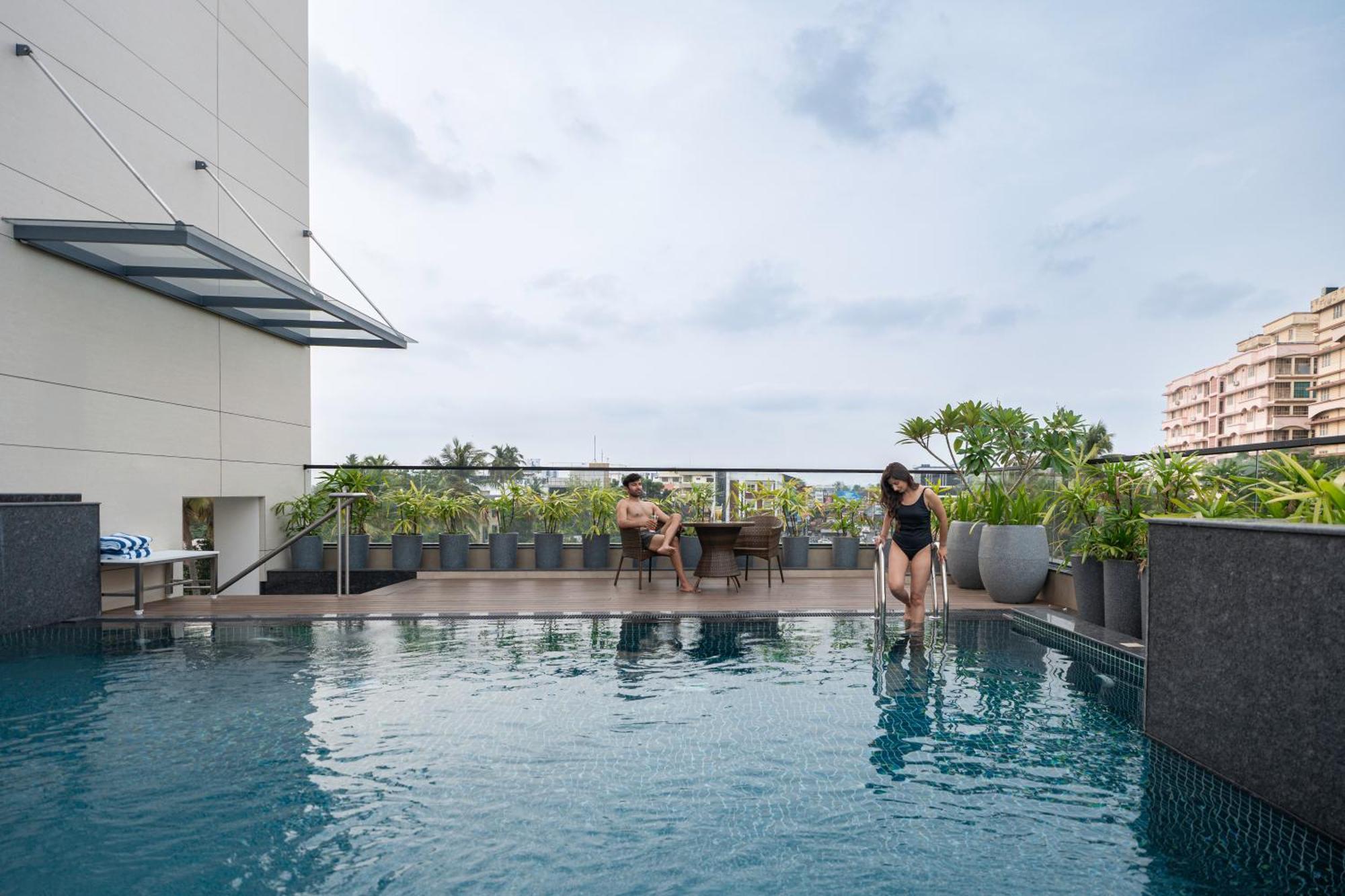 Park Inn & Suites By Radisson Thrissur East Fort Dış mekan fotoğraf